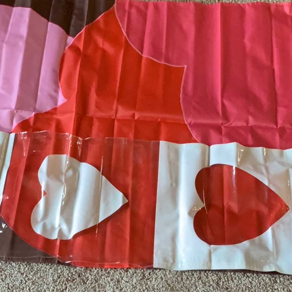 Red and Pink Tumbling Hearts Appliqué Flag